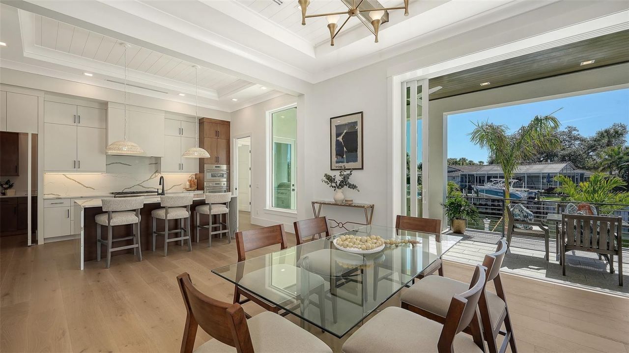 558 Venice Lane, Sarasota, FL 34242 Photo