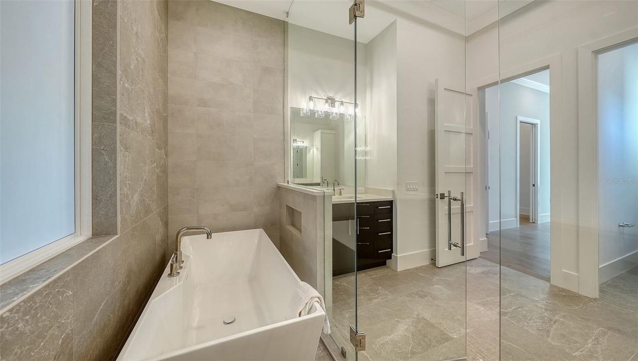 558 Venice Lane, Sarasota, FL 34242 Photo