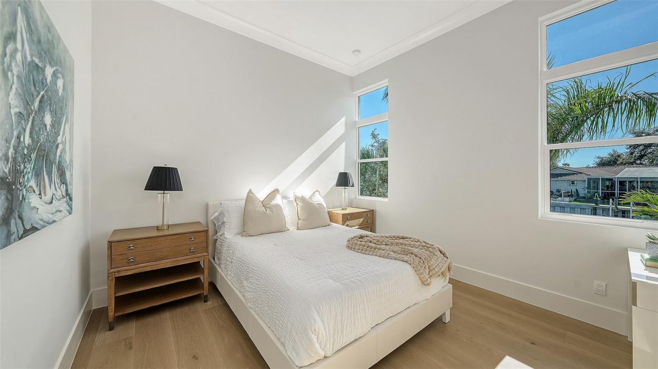 558 Venice Lane, Sarasota, FL 34242 Photo