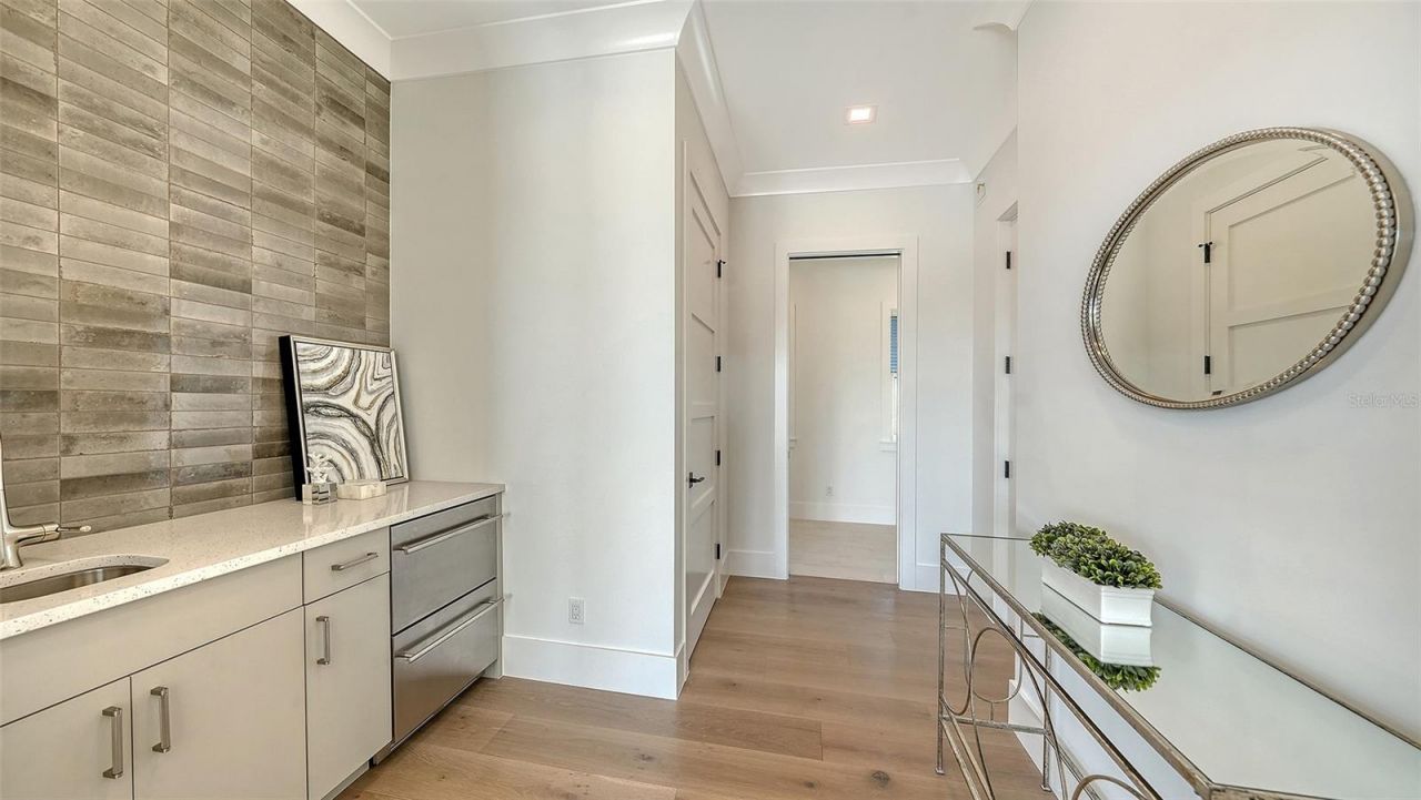 558 Venice Lane, Sarasota, FL 34242 Photo