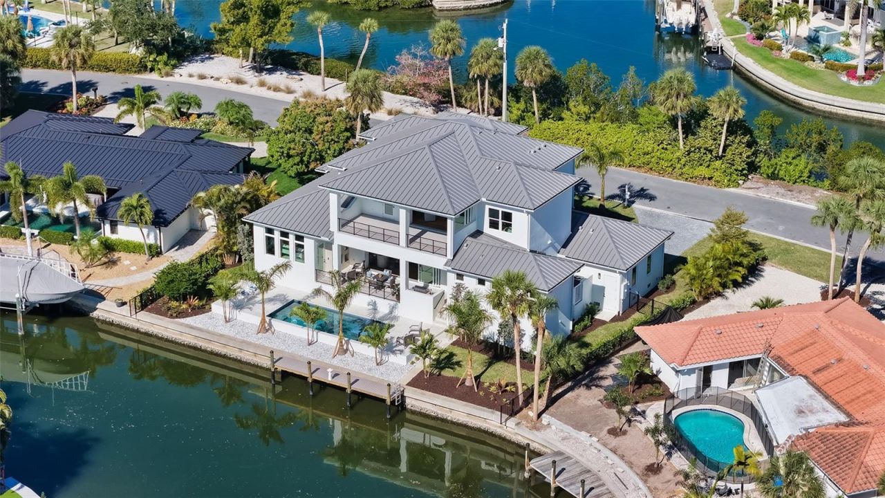 558 Venice Lane, Sarasota, FL 34242 Photo