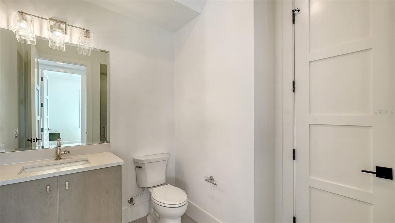 558 Venice Lane, Sarasota, FL 34242 Photo