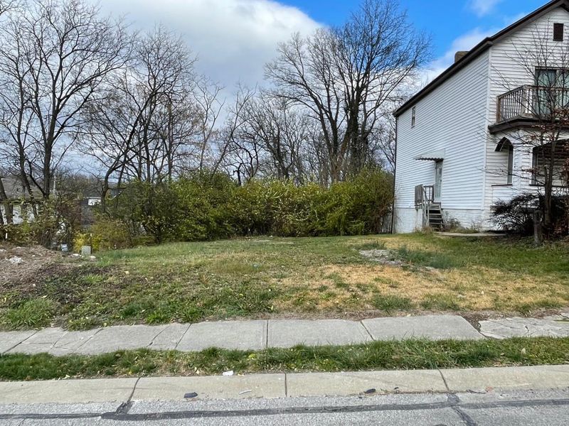 3744 Mayfield Avenue, Cincinnati, OH 45205 Photo 2
