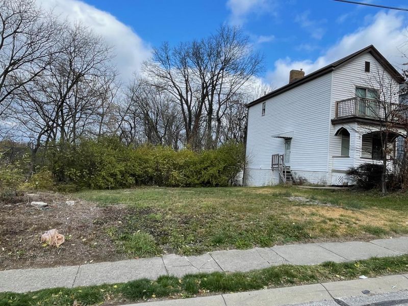 3744 Mayfield Avenue, Cincinnati, OH 45205 Photo 4