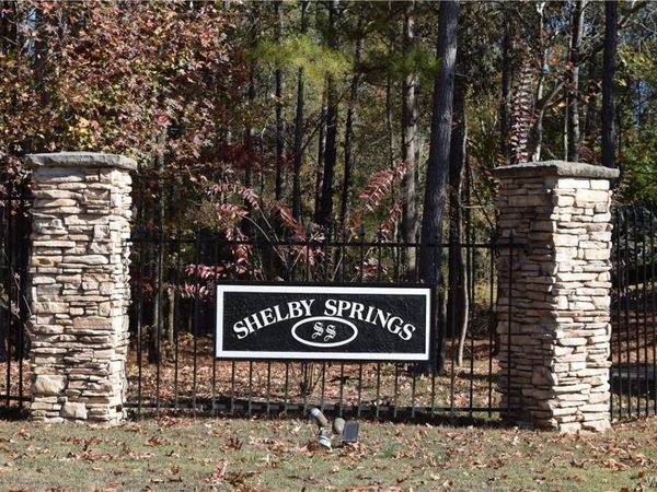 201 Leray Drive, Calera, AL 35040