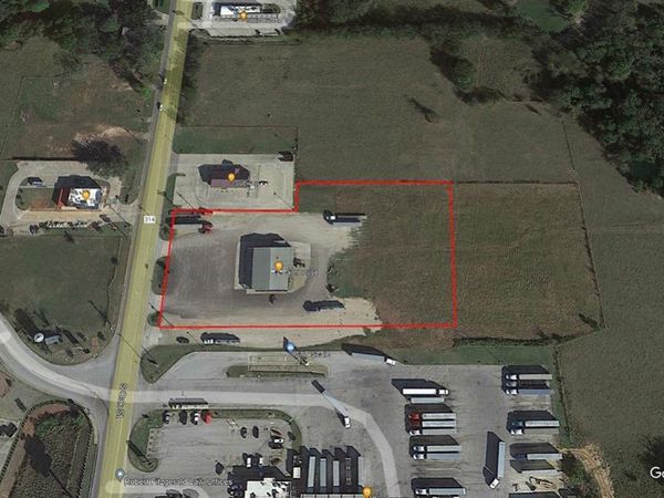 1125 S Oak Street, Van, TX 75790