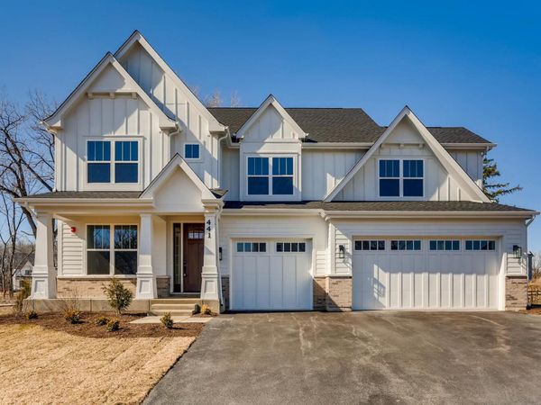 21377 W Sylvan Drive, Mundelein, IL 60060