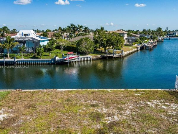 609 Spinnaker Drive, Marco Island, FL 34145