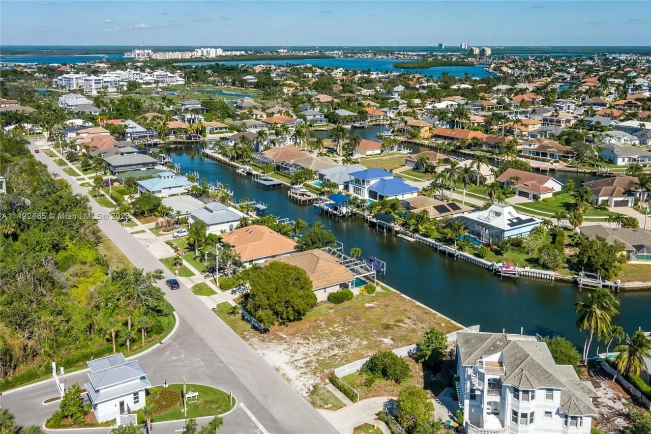 609 Spinnaker Drive, Marco Island, FL 34145 Photo