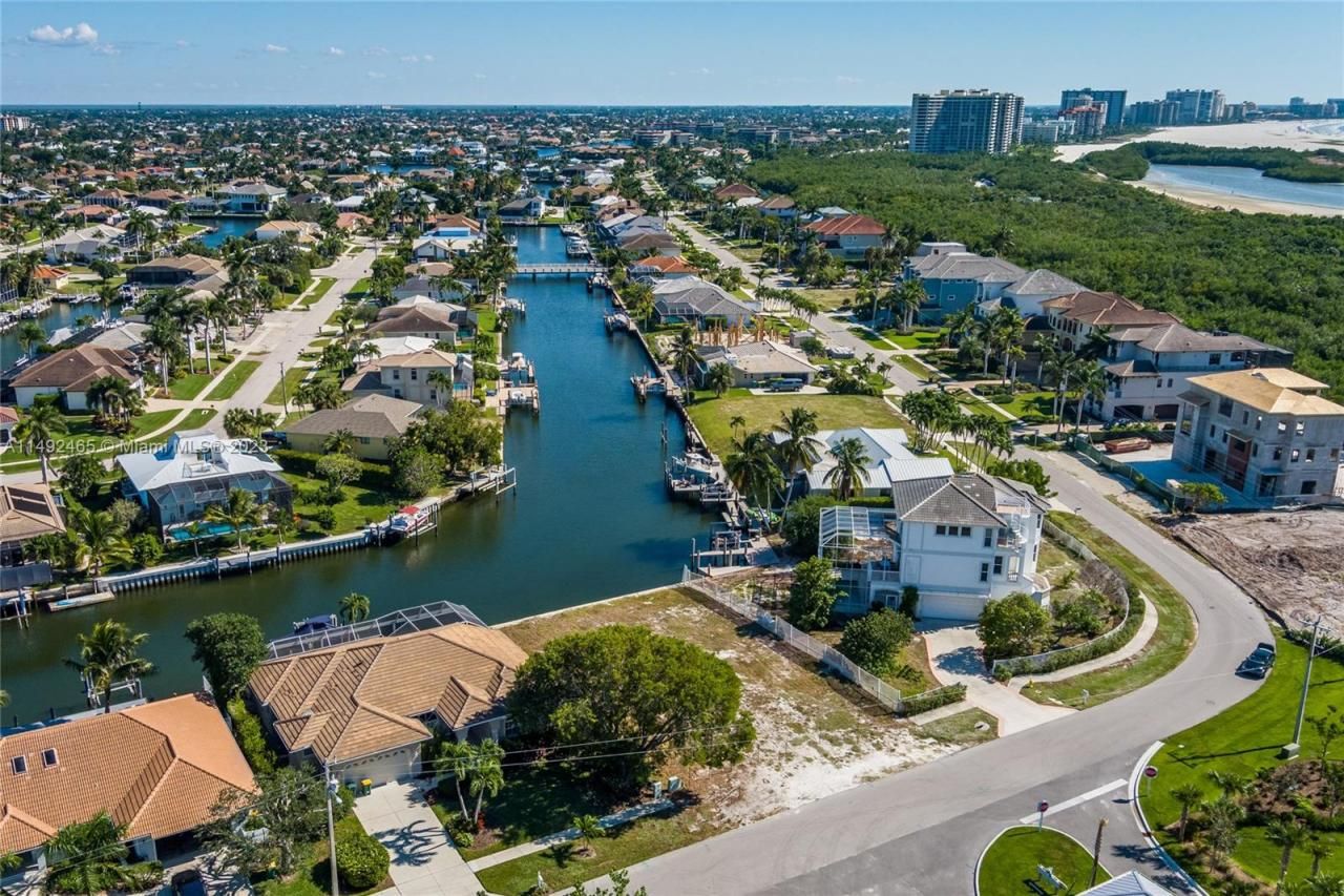 609 Spinnaker Drive, Marco Island, FL 34145 Photo