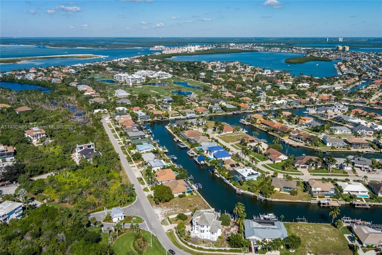609 Spinnaker Drive, Marco Island, FL 34145 Photo