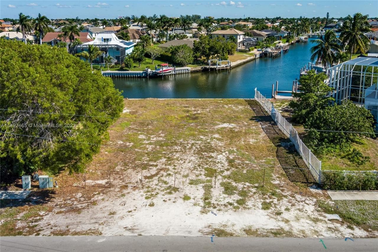 609 Spinnaker Drive, Marco Island, FL 34145 Photo