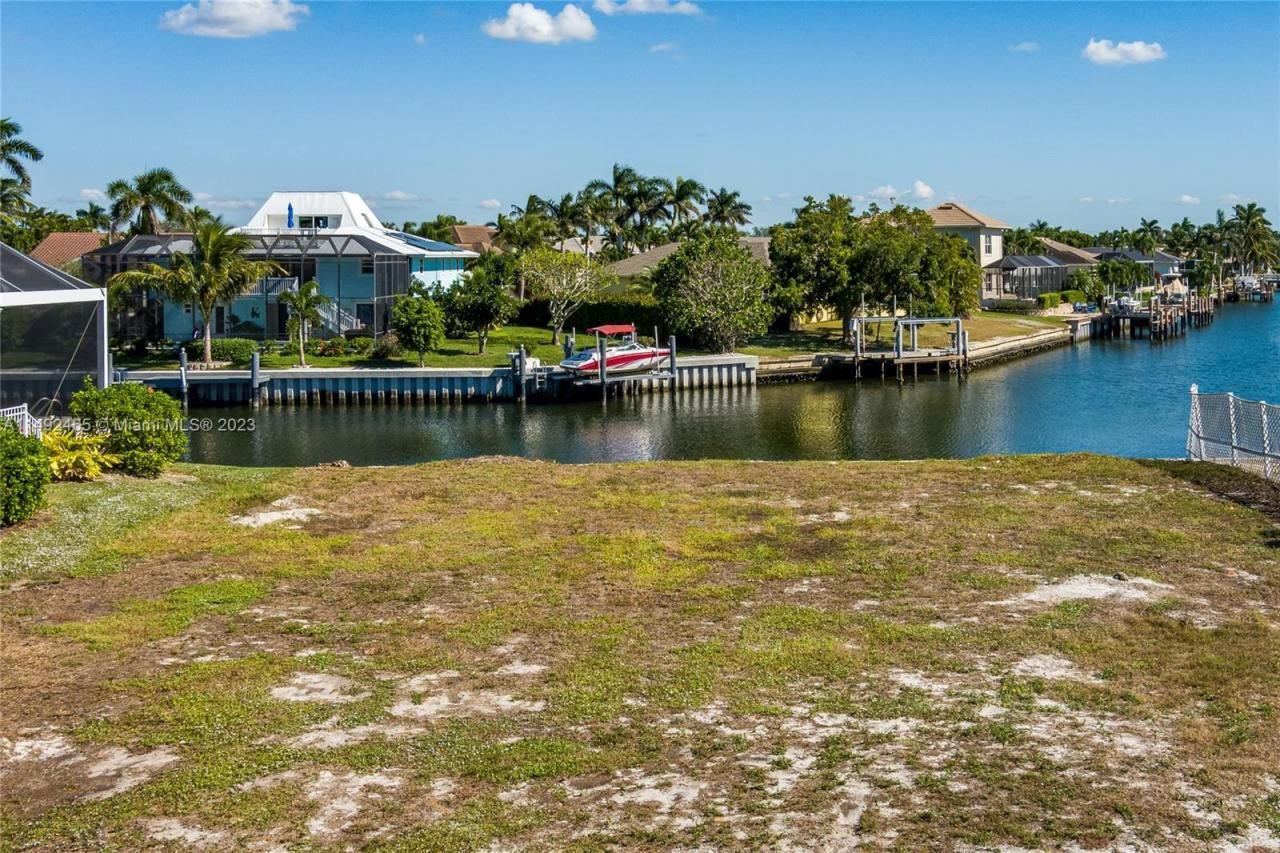 609 Spinnaker Drive, Marco Island, FL 34145 Photo