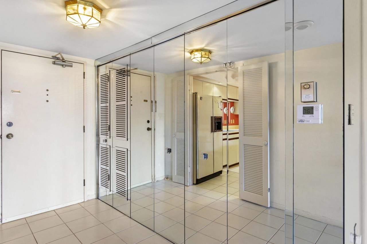 2480 Presidential Way, Unit 403, West Palm Beach, FL 33401 Photo