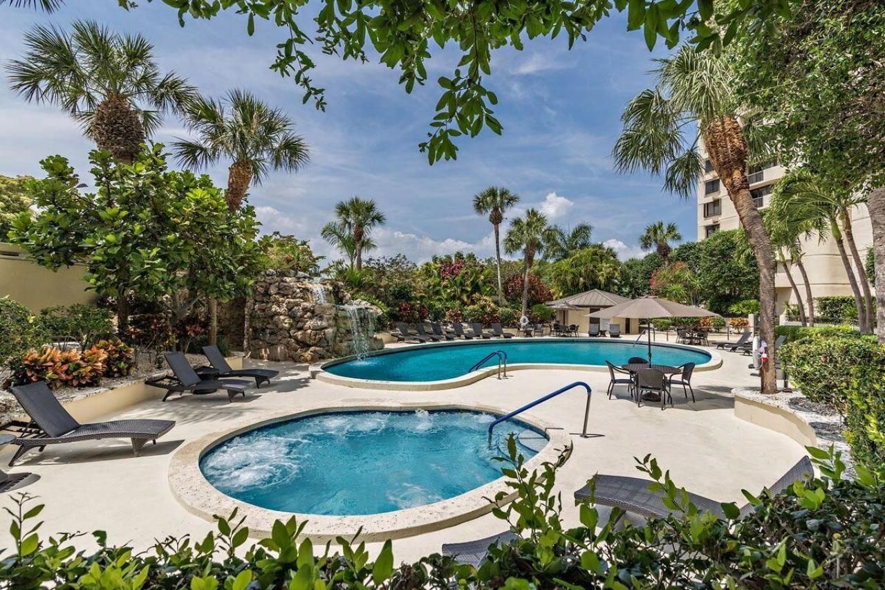 2480 Presidential Way, Unit 403, West Palm Beach, FL 33401 Photo