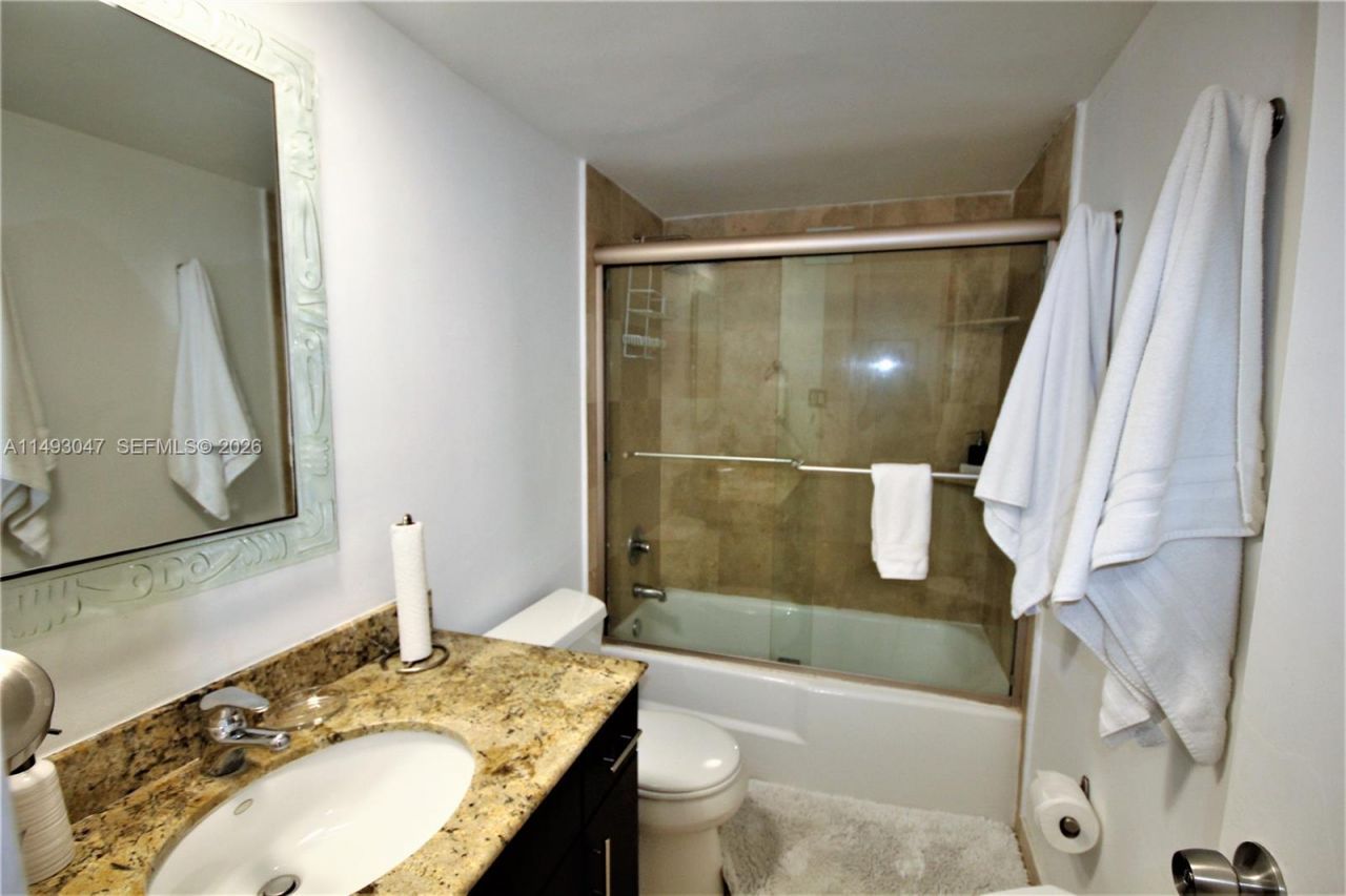 5161 Collins Ave, Unit 1610, Miami Beach, FL 33140 Photo