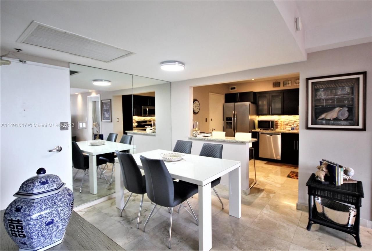 5161 Collins Ave, Unit 1610, Miami Beach, FL 33140 Photo