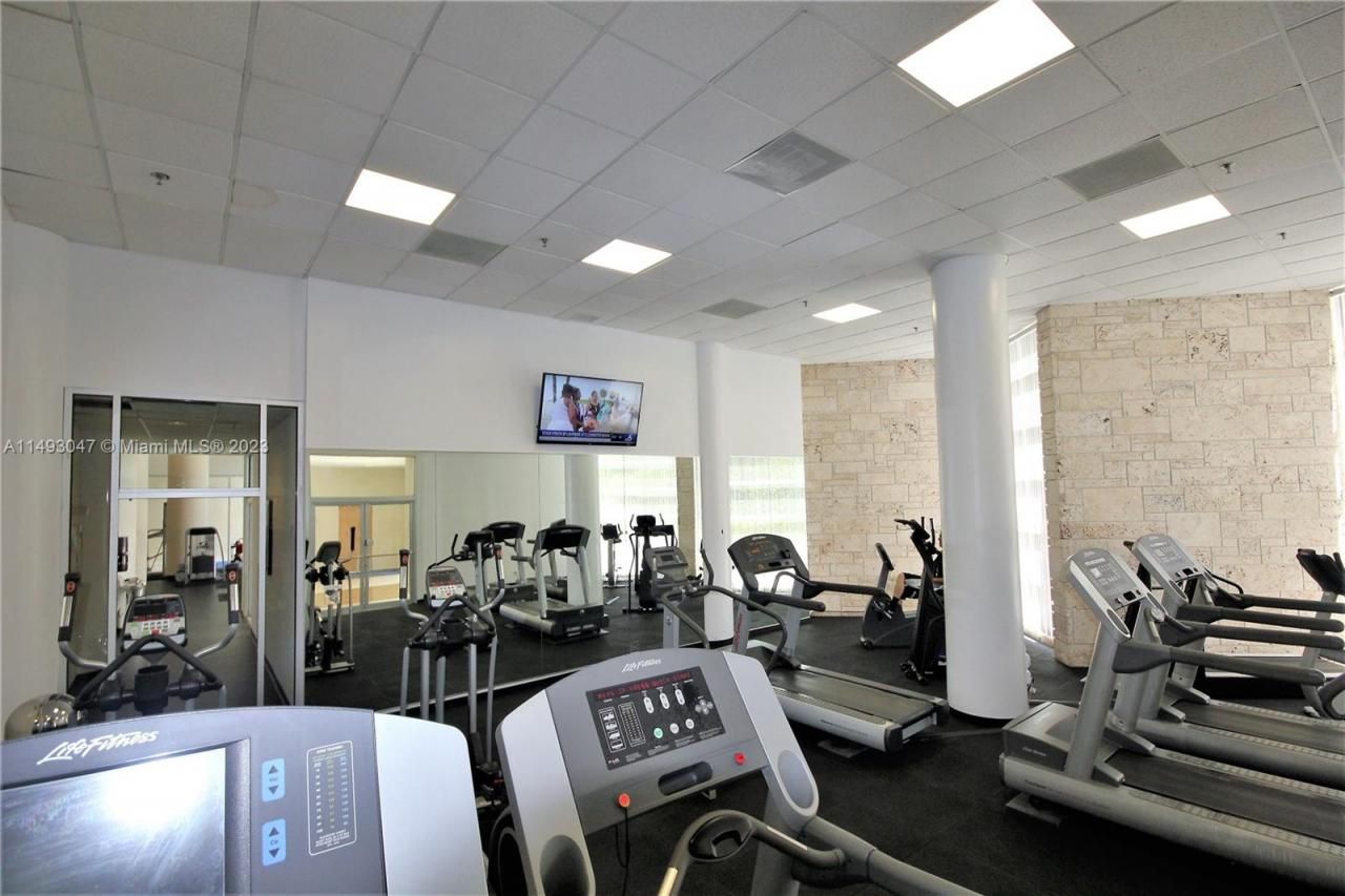 5161 Collins Ave, Unit 1610, Miami Beach, FL 33140 Photo