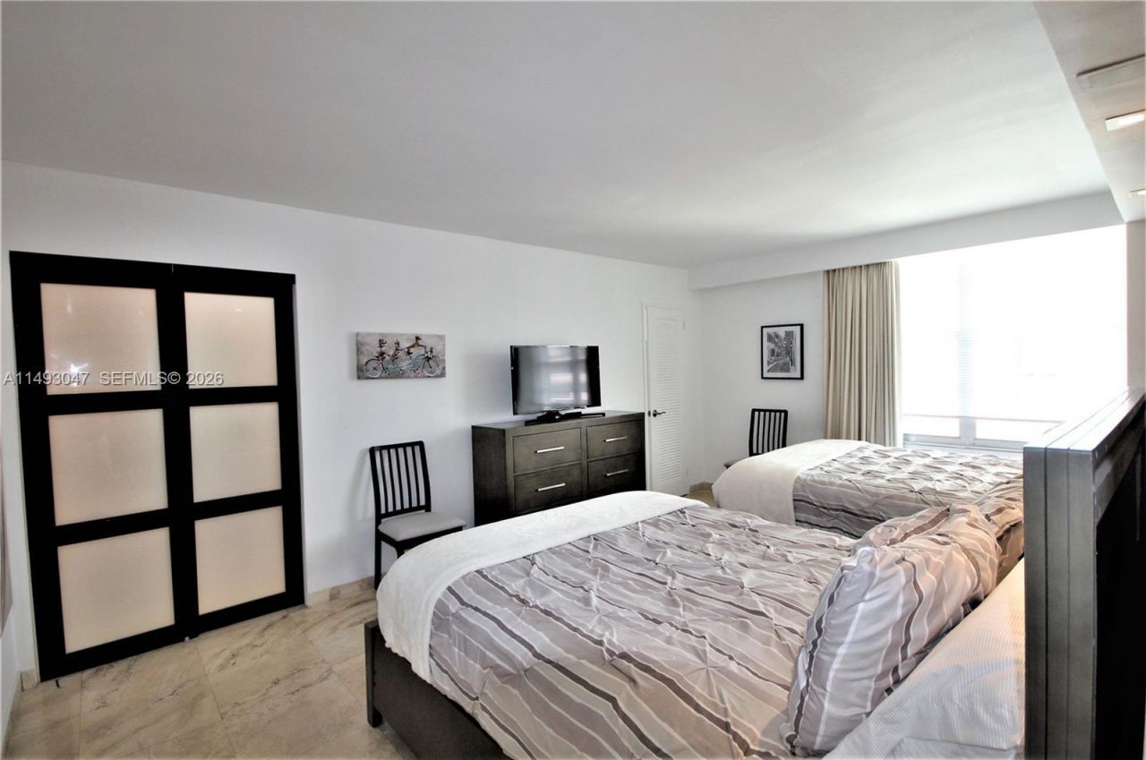 5161 Collins Ave, Unit 1610, Miami Beach, FL 33140 Photo