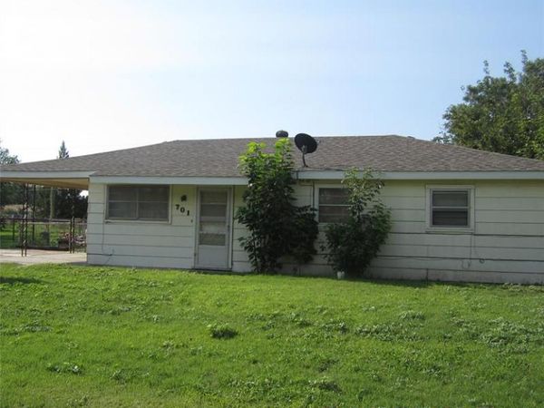 701 NE 2nd, Knox City, TX 79529