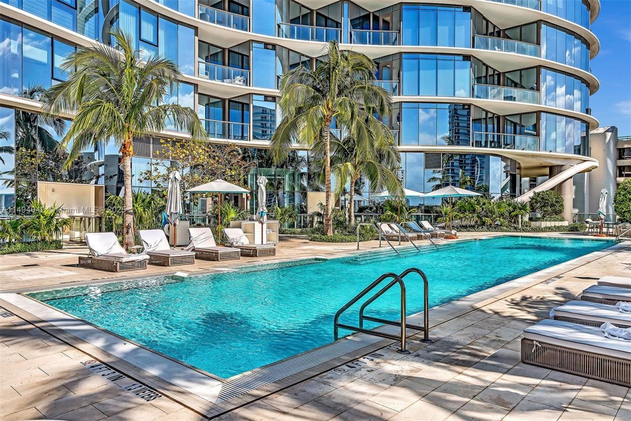 15701 Collins Ave, Unit 805, Sunny Isles Beach, FL 33160 Photo