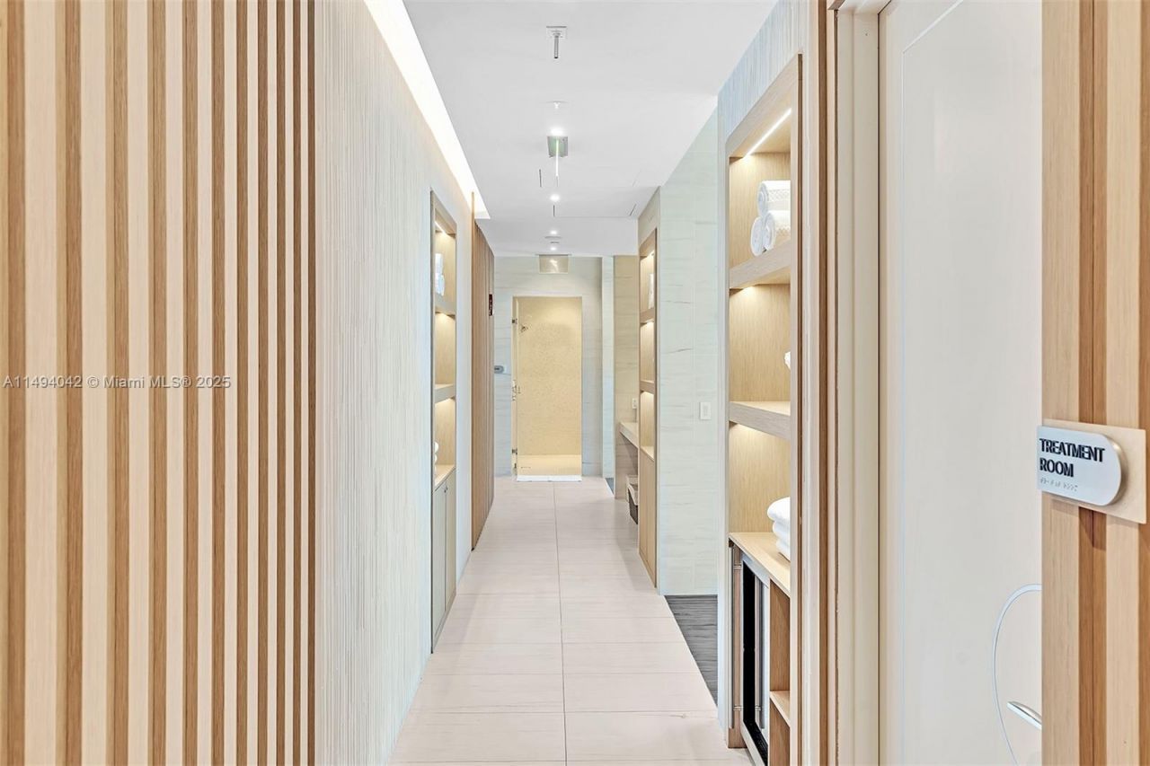 15701 Collins Ave, Unit 805, Sunny Isles Beach, FL 33160 Photo