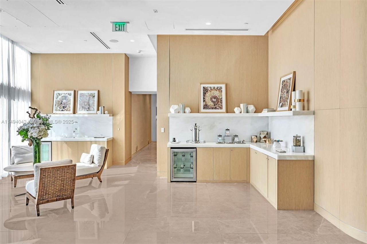 15701 Collins Ave, Unit 805, Sunny Isles Beach, FL 33160 Photo