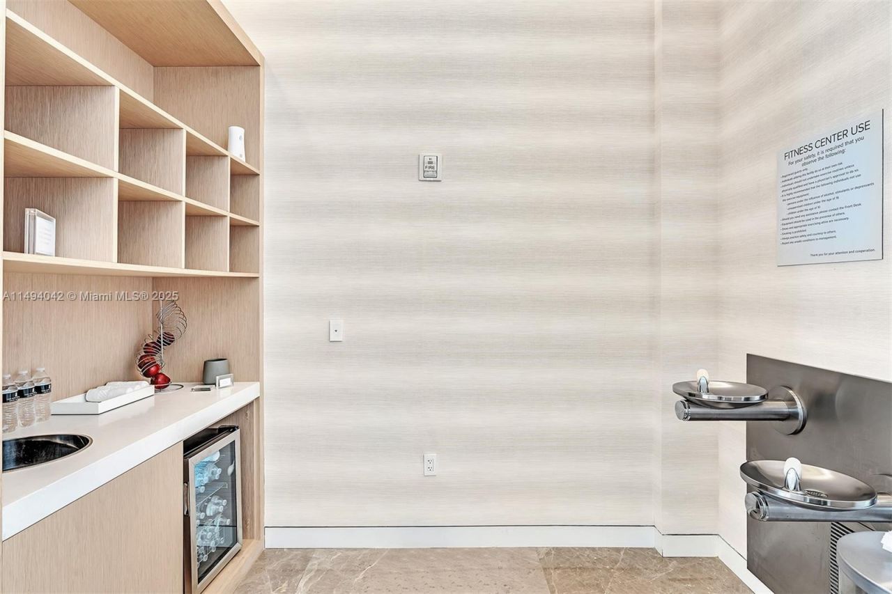 15701 Collins Ave, Unit 805, Sunny Isles Beach, FL 33160 Photo