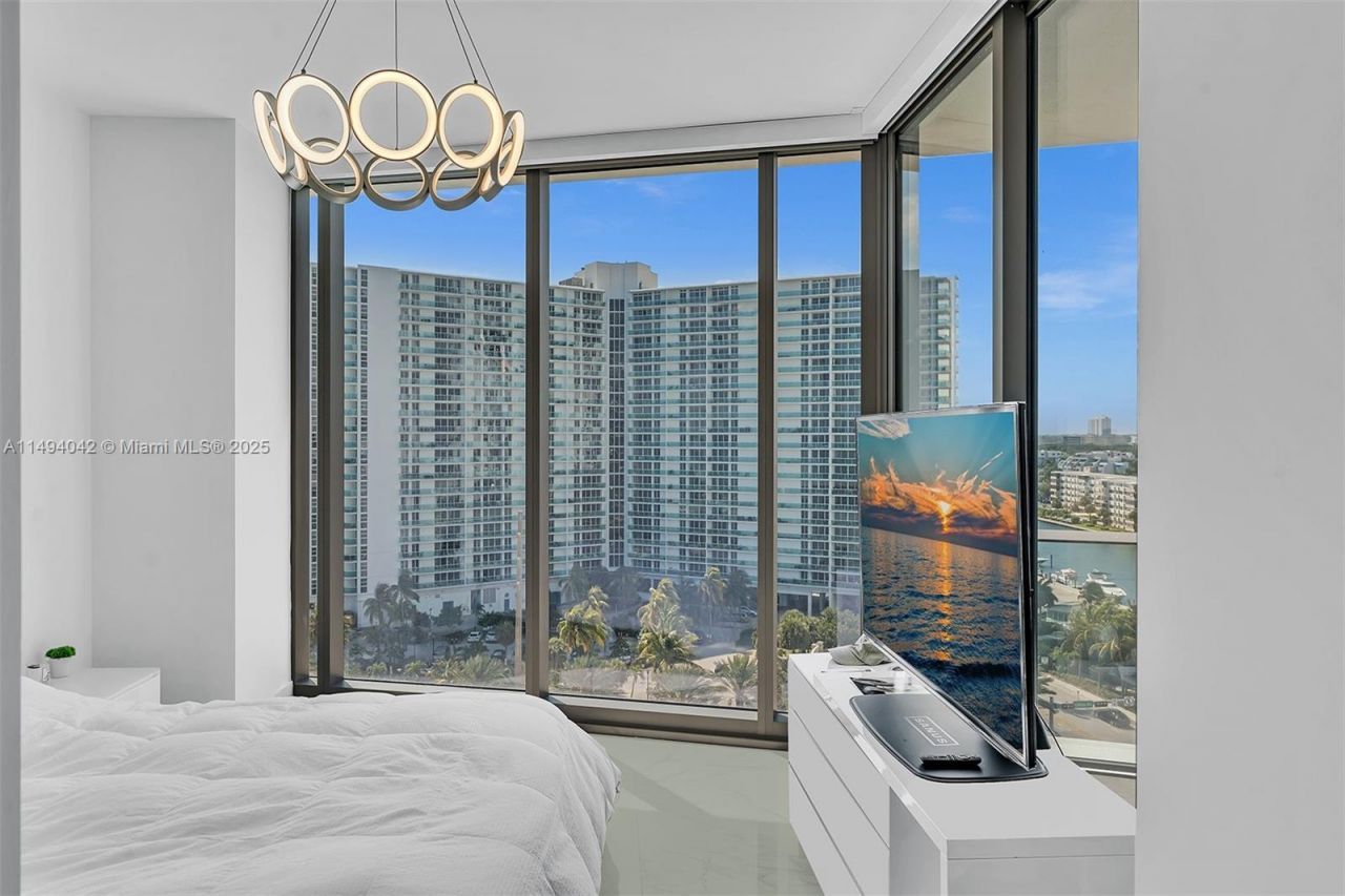 15701 Collins Ave, Unit 805, Sunny Isles Beach, FL 33160 Photo