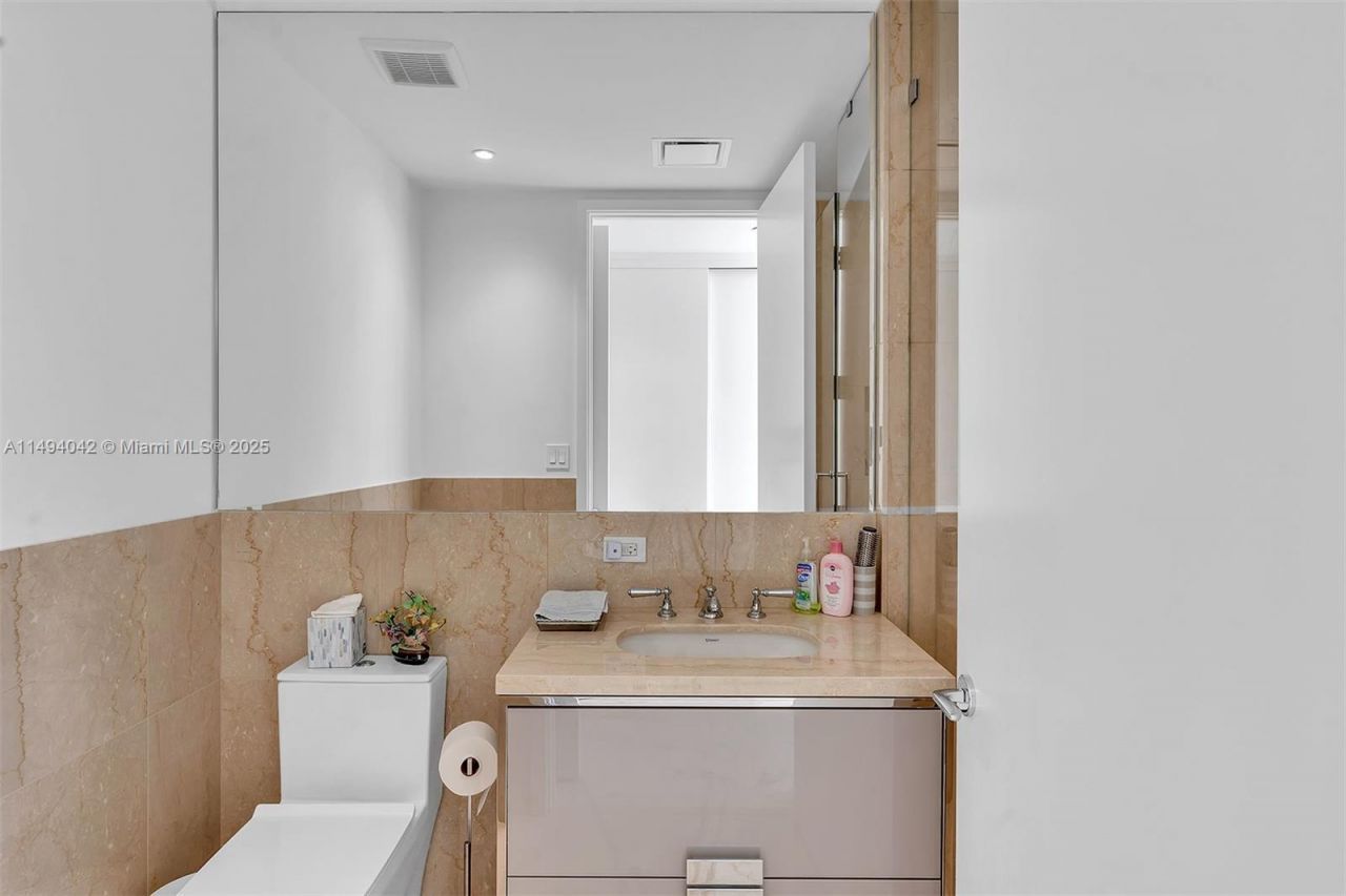 15701 Collins Ave, Unit 805, Sunny Isles Beach, FL 33160 Photo