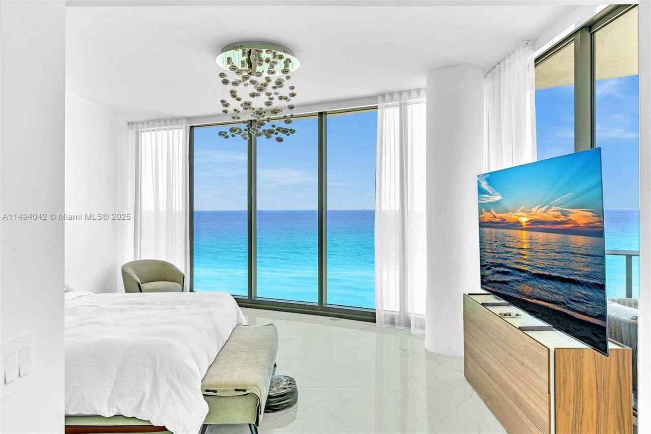 15701 Collins Ave, Unit 805, Sunny Isles Beach, FL 33160 Photo