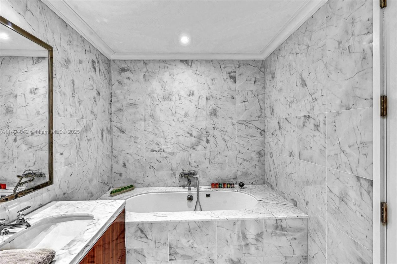 15701 Collins Ave, Unit 805, Sunny Isles Beach, FL 33160 Photo