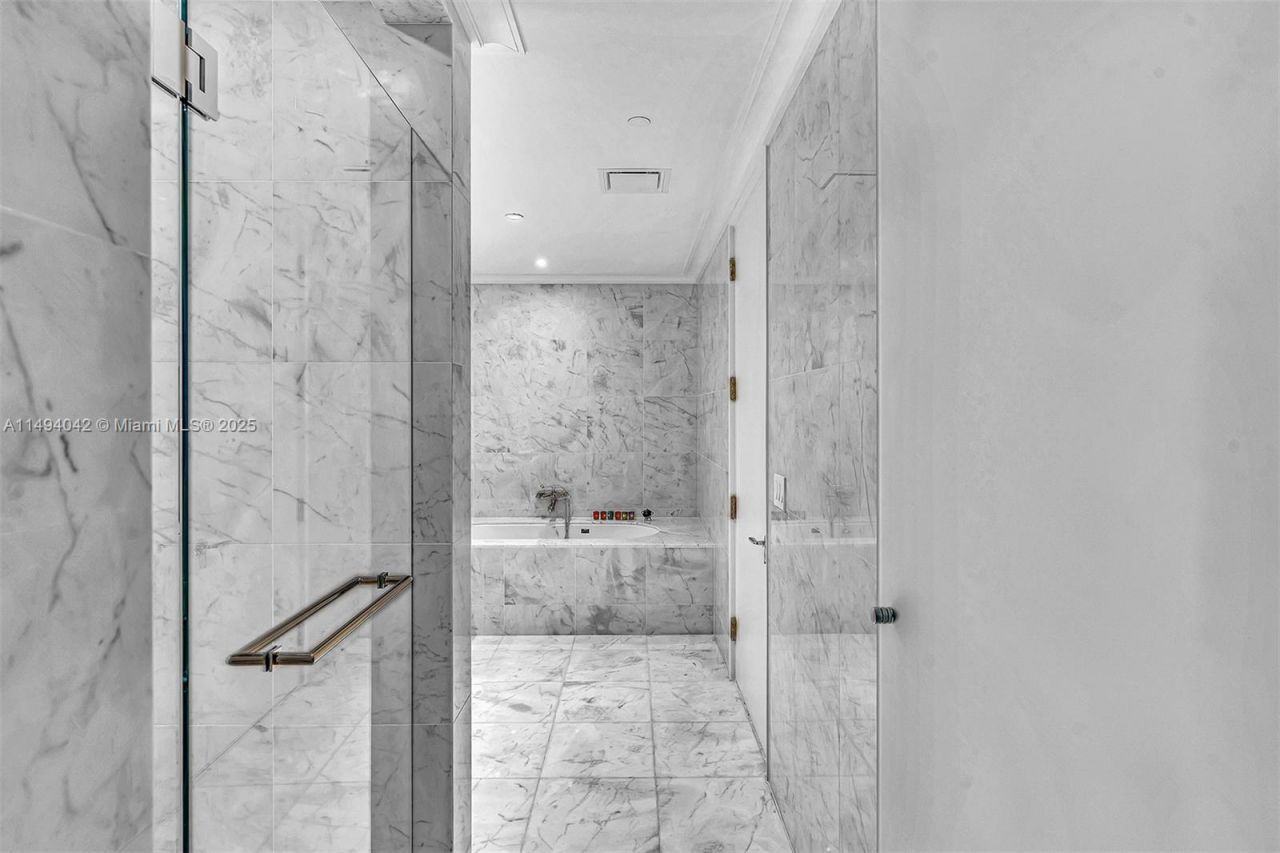 15701 Collins Ave, Unit 805, Sunny Isles Beach, FL 33160 Photo