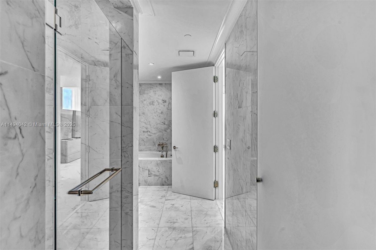 15701 Collins Ave, Unit 805, Sunny Isles Beach, FL 33160 Photo