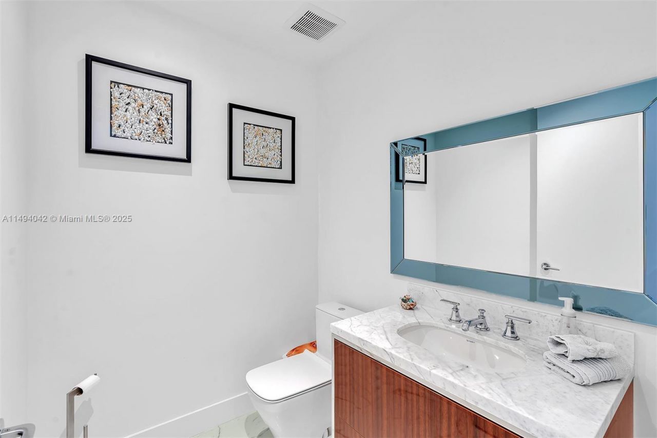 15701 Collins Ave, Unit 805, Sunny Isles Beach, FL 33160 Photo