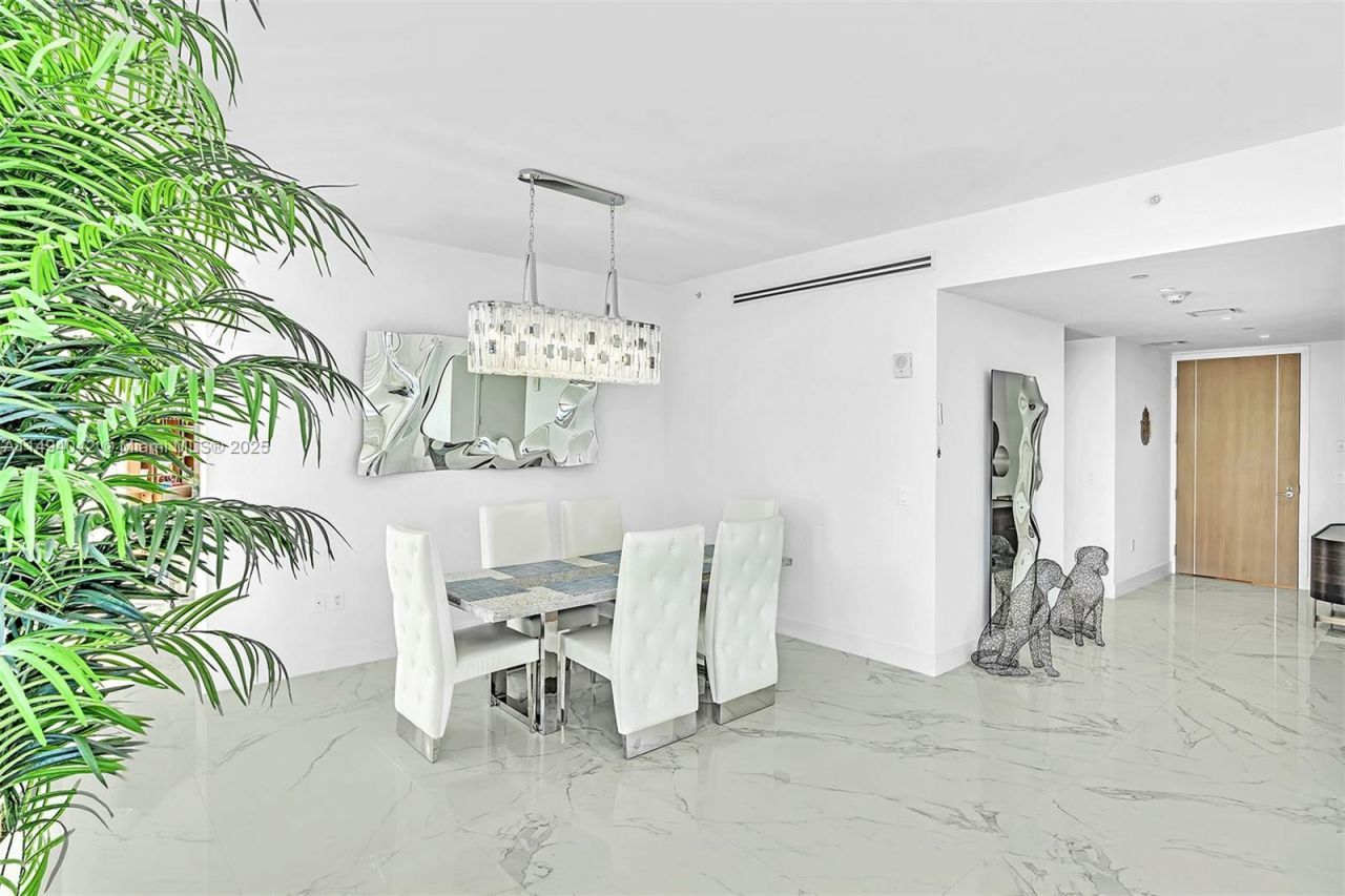 15701 Collins Ave, Unit 805, Sunny Isles Beach, FL 33160 Photo