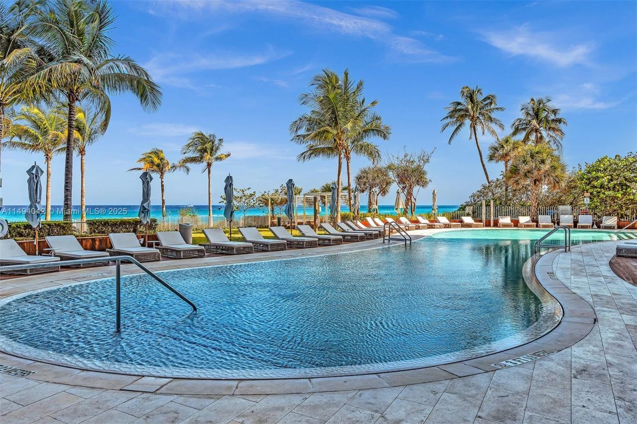 15701 Collins Ave, Unit 805, Sunny Isles Beach, FL 33160 Photo