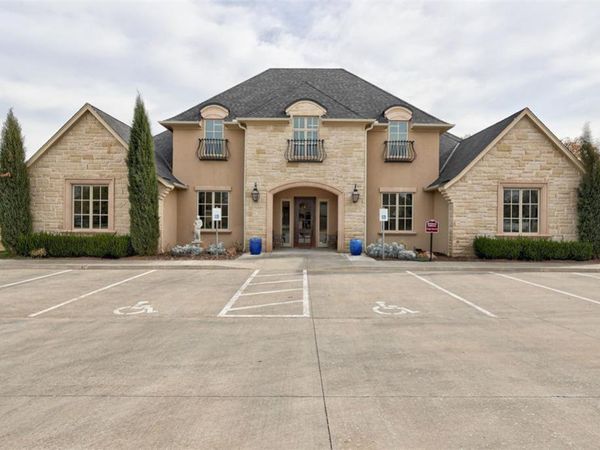 14324 N Western Avenue, Edmond, OK 73013