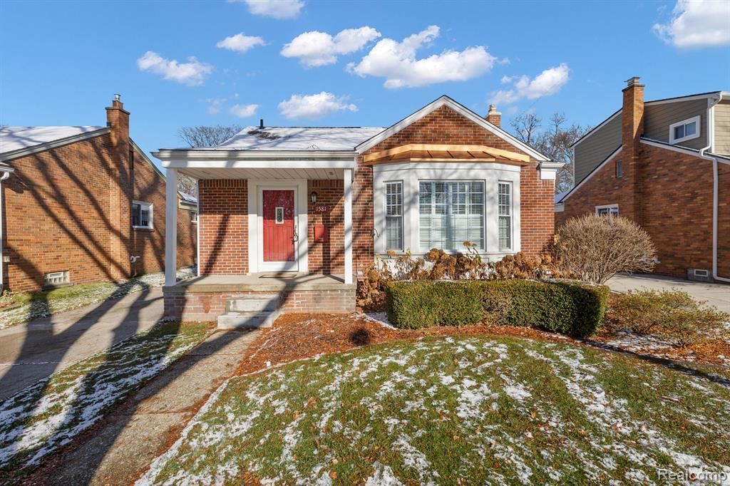 1581 Cheltenham Road, Birmingham, MI 48009 Main Photo