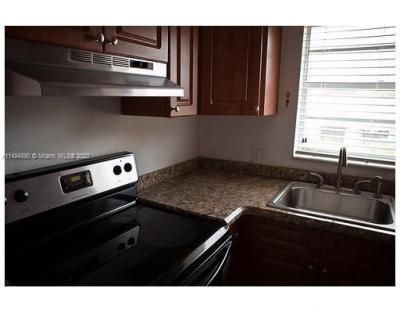 1300 Moffett St, Unit 302, Hallandale Beach, FL 33009 Photo