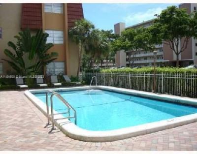 1300 Moffett St, Unit 302, Hallandale Beach, FL 33009 Photo