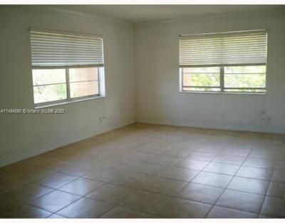 1300 Moffett St, Unit 302, Hallandale Beach, FL 33009 Photo