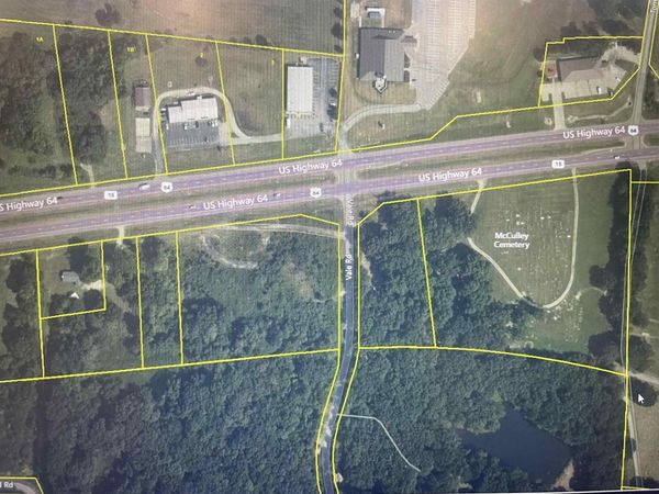 8570 HWY 64 HWY, Oakland, TN 38068