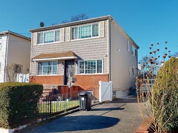 64 Ormonde Boulevard, Valley Stream, NY 11580