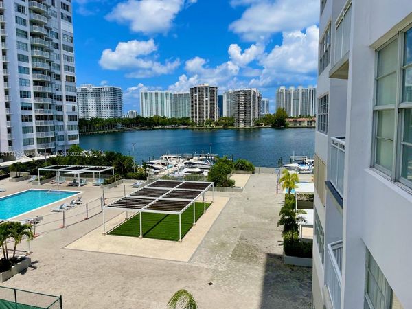 18041 Biscayne Boulv, Unit 502, Aventura, FL 33160