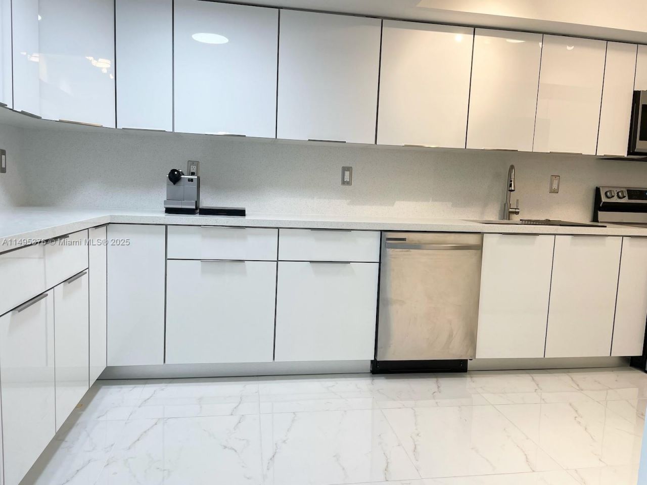 18041 Biscayne Boulv, Unit 502, Aventura, FL 33160 Photo