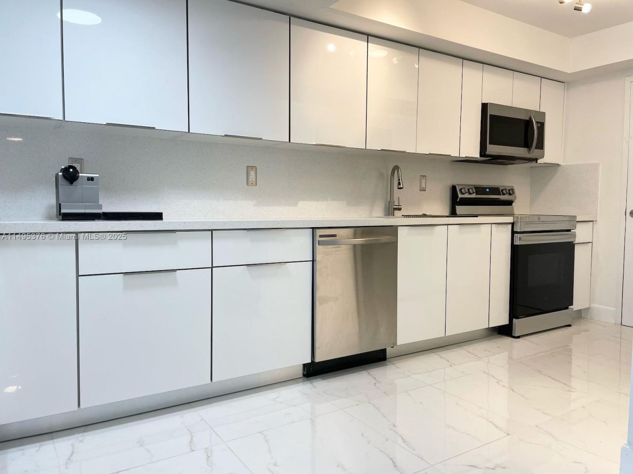 18041 Biscayne Boulv, Unit 502, Aventura, FL 33160 Photo