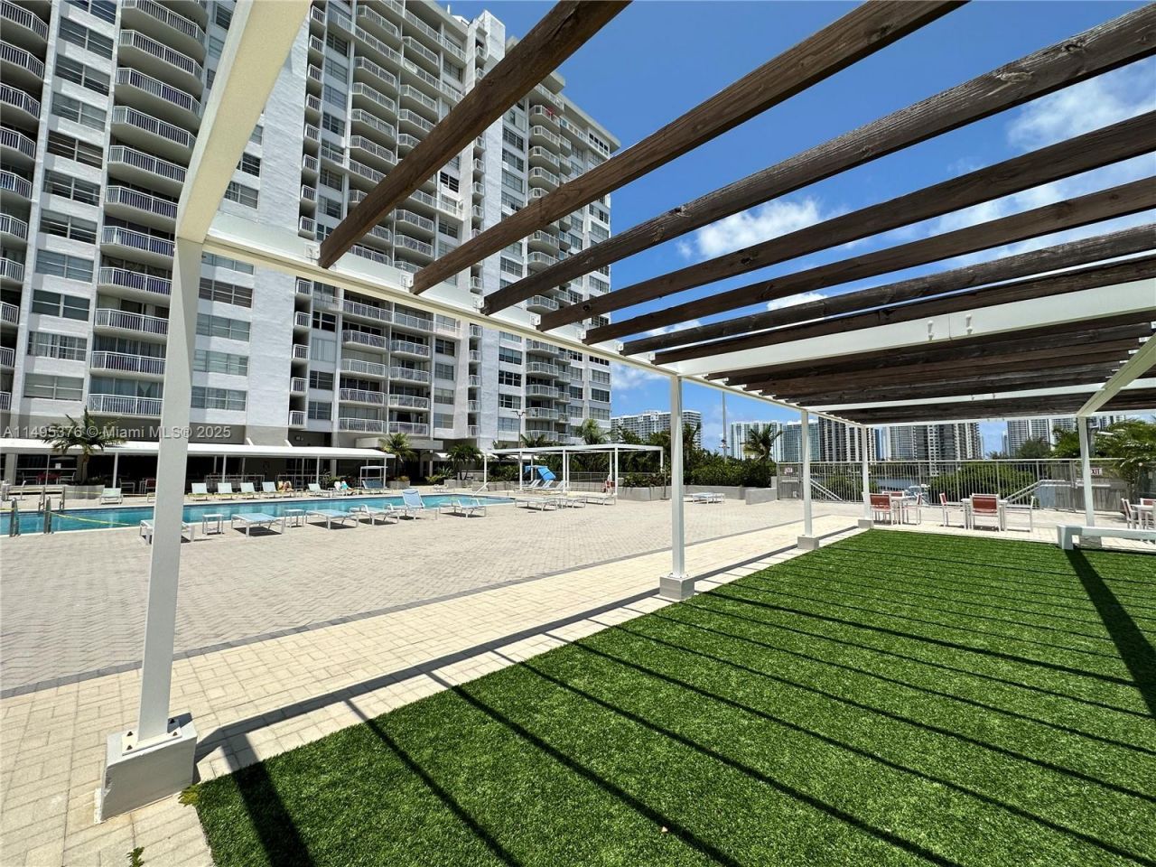 18041 Biscayne Boulv, Unit 502, Aventura, FL 33160 Photo