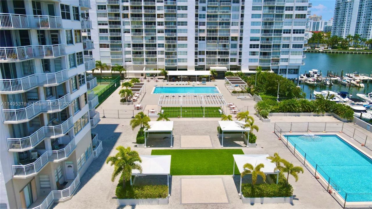 18041 Biscayne Boulv, Unit 502, Aventura, FL 33160 Photo