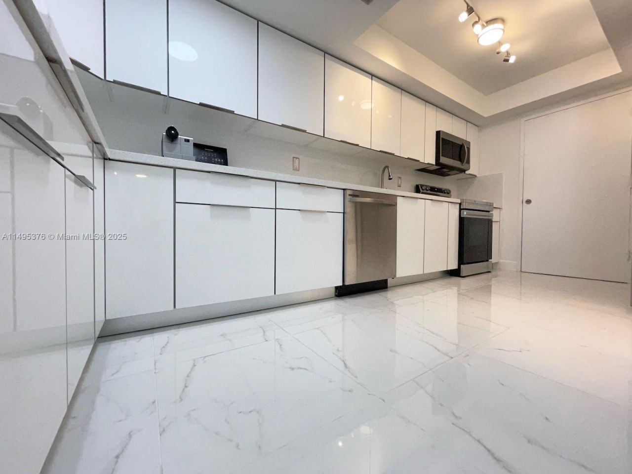 18041 Biscayne Boulv, Unit 502, Aventura, FL 33160 Photo